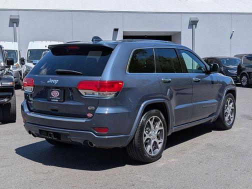 Pacific Blue Clearcoat 2019 Jeep Grand Cherokee Overland