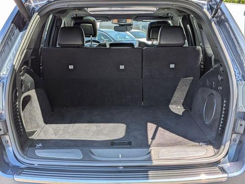 Pacific Blue Clearcoat 2019 Jeep Grand Cherokee Overland