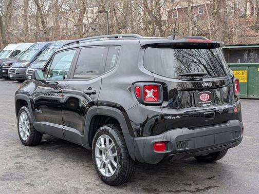 2023 Jeep Renegade Latitude