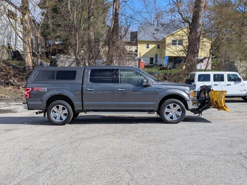 Magnetic Metallic 2018 Ford F-150 XLT