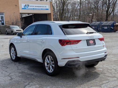 2023 Audi Q3 45 S line Premium