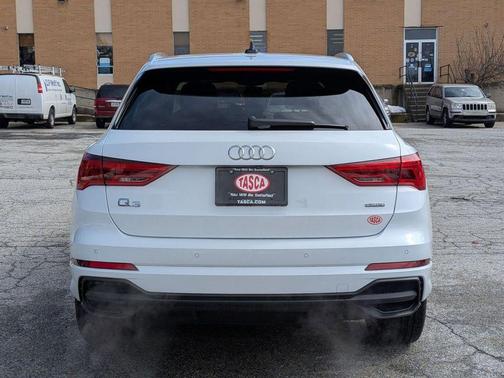 2023 Audi Q3 45 S line Premium