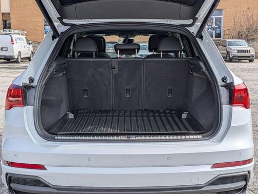 2023 Audi Q3 45 S line Premium