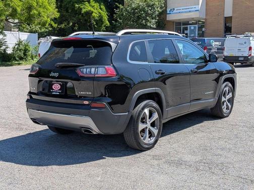 Diamond Black 2021 Jeep Cherokee Limited