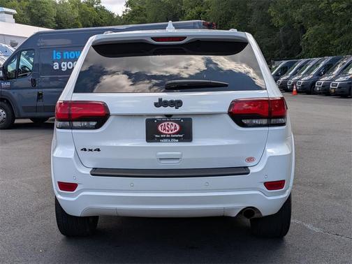 2022 Jeep Grand Cherokee WK Laredo