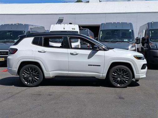 2022 Jeep Compass Altitude