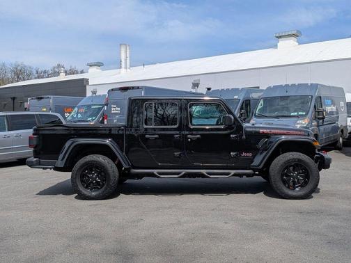 Black Clearcoat 2020 Jeep Gladiator Rubicon