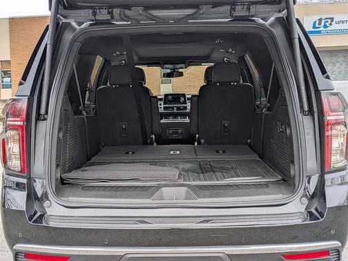 2022 Chevrolet Suburban LT