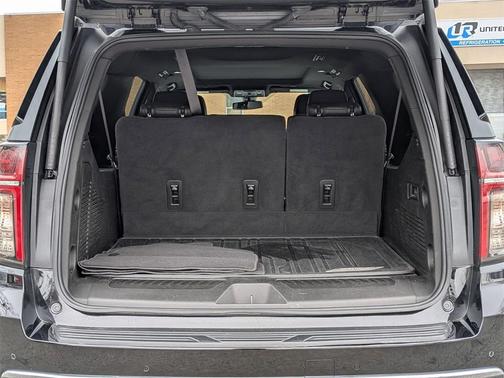 2022 Chevrolet Suburban LT