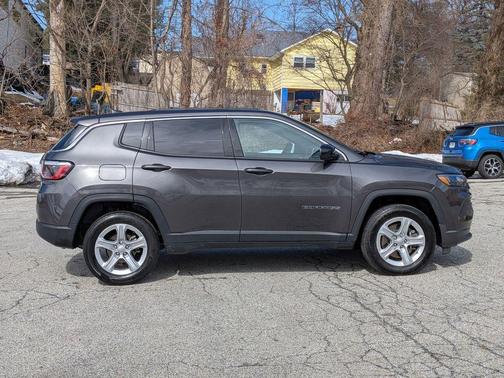 2023 Jeep Compass Sport