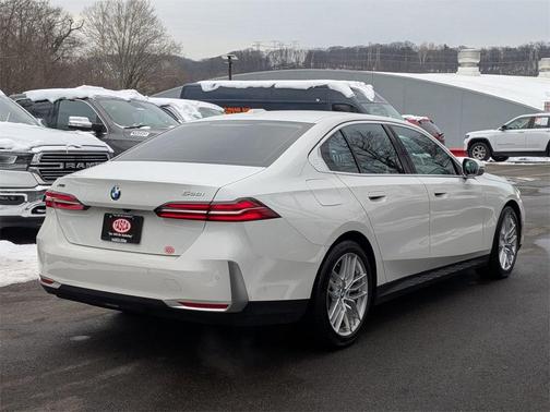 2024 BMW 530 i xDrive