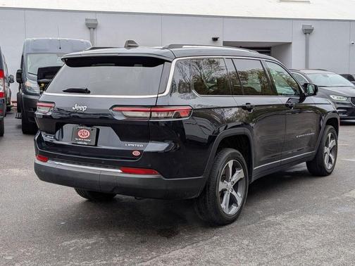 Midnight Sky 2023 Jeep Grand Cherokee L Limited