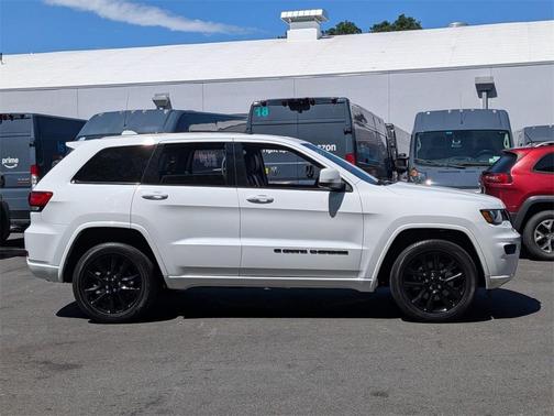 2022 Jeep Grand Cherokee WK Laredo