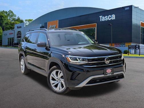 Deep Black Pearl Effect 2023 Volkswagen Atlas 2.0T SE