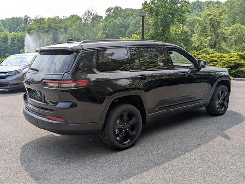2025 Jeep Grand Cherokee L Laredo