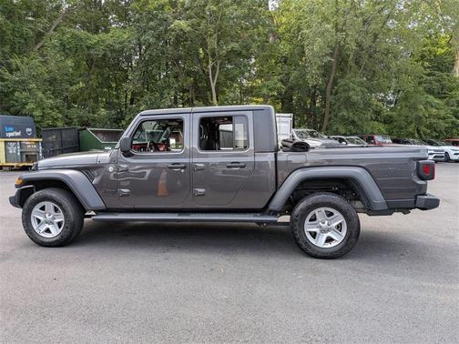 2020 Jeep Gladiator Sport