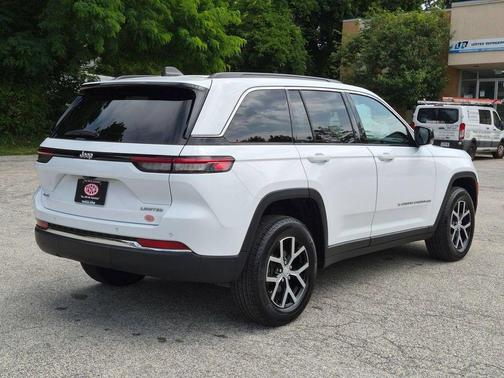 Bright White Clearcoat 2024 Jeep Grand Cherokee Limited