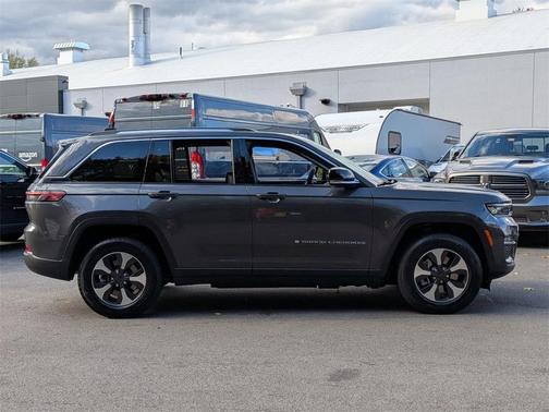 2023 Jeep Grand Cherokee 4xe Base