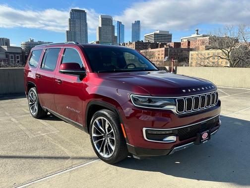 Photo 2 of 29 of 2022 Jeep Wagoneer Series III