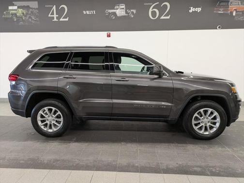 2021 Jeep Grand Cherokee Laredo X 4x4