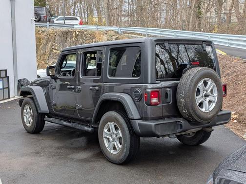 Granite Crystal Clearcoat Metallic 2023 Jeep Wrangler Sport