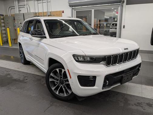 2022 Jeep Grand Cherokee Overland 4x4