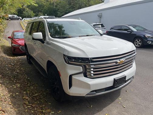 2023 Chevrolet Suburban High Country