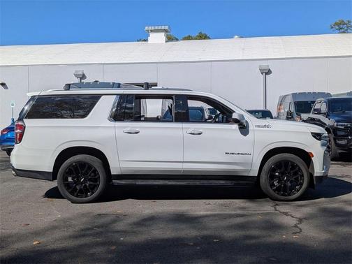 2023 Chevrolet Suburban High Country