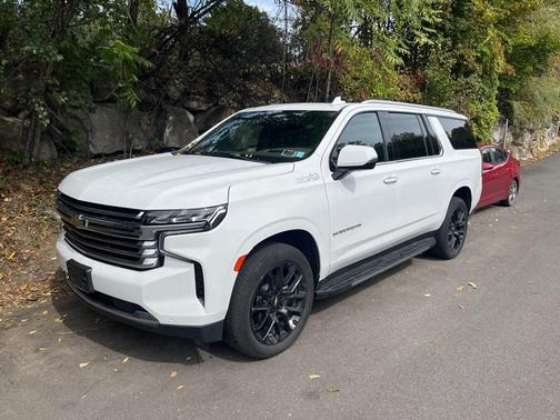 2023 Chevrolet Suburban High Country