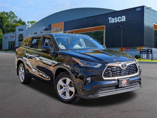 2022 Toyota Highlander LE