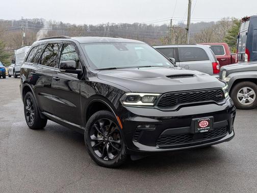DB Black Crystal Clearcoat 2022 Dodge Durango GT