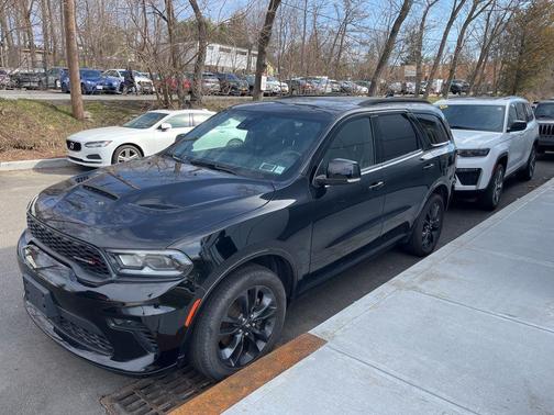 DB Black Crystal Clearcoat 2022 Dodge Durango GT
