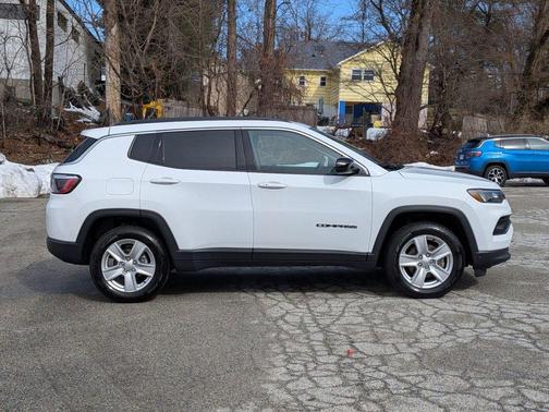 2022 Jeep Compass Latitude