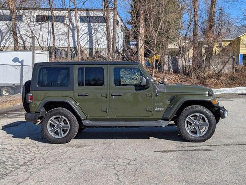 2021 Jeep Wrangler Unlimited Sahara