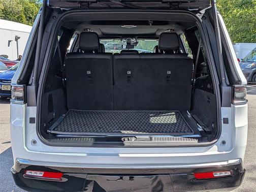 2024 Jeep Grand Wagoneer L Series III