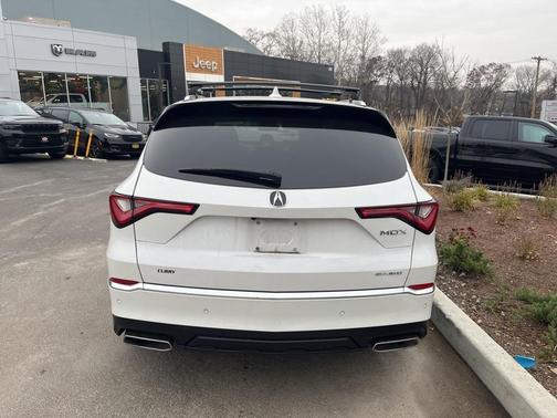 2022 Acura MDX Advance
