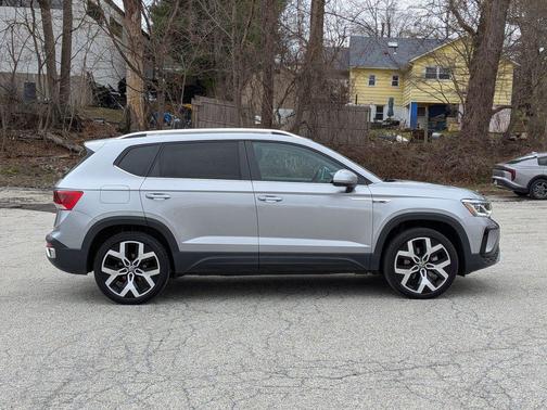 2023 Volkswagen Taos 1.5T SEL