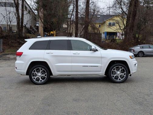 2021 Jeep Grand Cherokee Overland