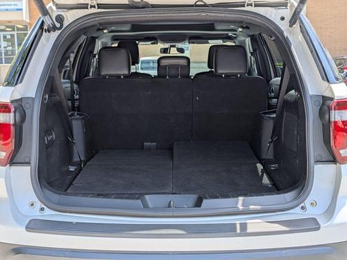 White Platinum Tri-Coat Metallic 2019 Ford Explorer sport