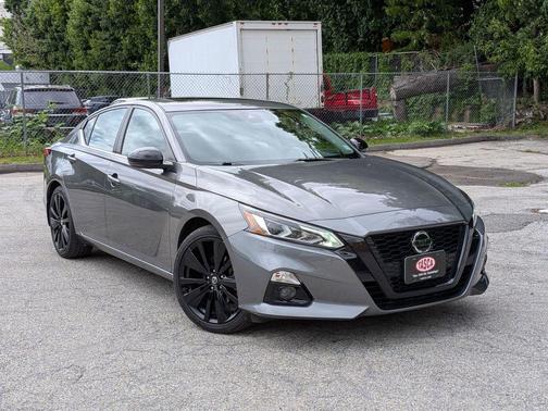 Gun Metallic 2022 Nissan Altima 2.5 SR