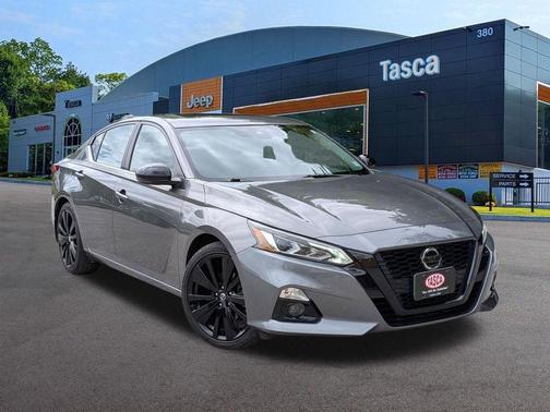 Gun Metallic 2022 Nissan Altima 2.5 SR