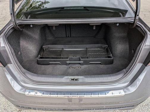Gun Metallic 2022 Nissan Altima 2.5 SR
