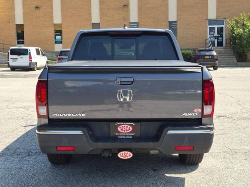 Modern Steel Metallic 2020 Honda Ridgeline RTL