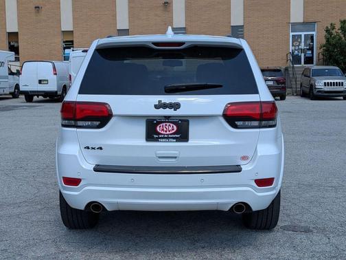 Bright White Clearcoat 2015 Jeep Grand Cherokee Altitude