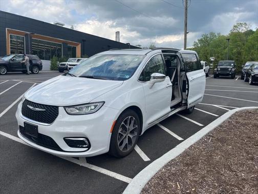 2022 Chrysler Pacifica Limited