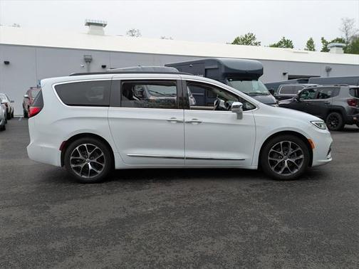2022 Chrysler Pacifica Limited