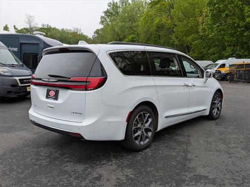 2022 Chrysler Pacifica Limited