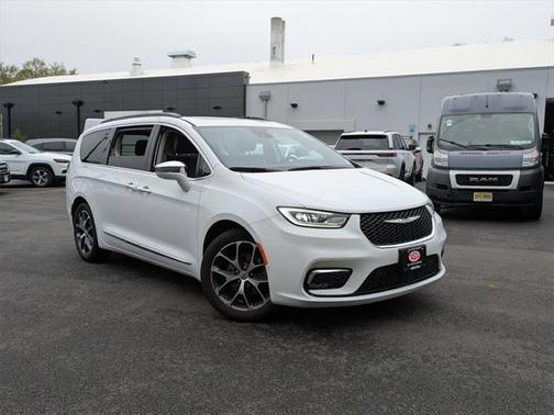 2022 Chrysler Pacifica Limited