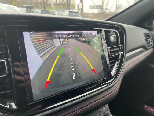 DB Black Crystal Clearcoat 2025 Dodge Durango GT