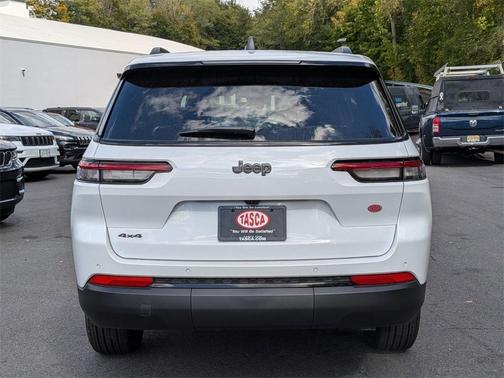 2025 Jeep Grand Cherokee L Laredo